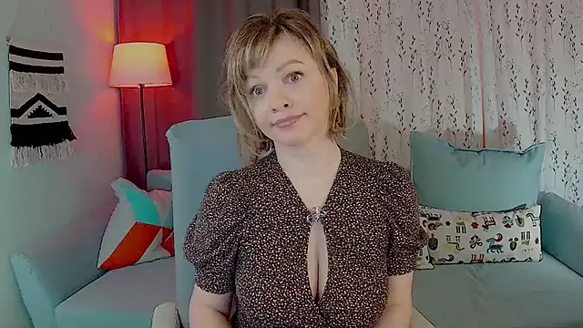 Snapshot of NandiSmile chatting on 03/11/26, 07:03 NandiSmile online show from 03/11/26, 07:03