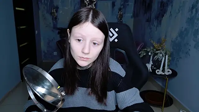 VeliraBraitberg online show from 01/05/25, 05:09