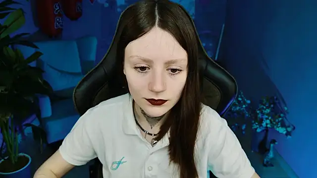 VeliraBraitberg online show from 03/07/25, 08:13