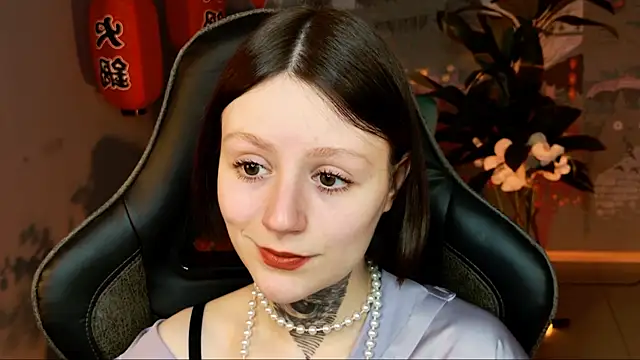 VeliraBraitberg online show from 03/19/25, 08:12