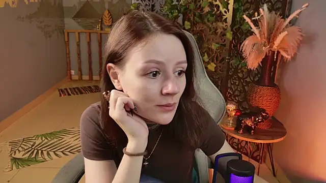 Snapshot of VeliraBraitberg chatting on 08/05/26, 10:51 VeliraBraitberg online show from 08/05/26, 10:51