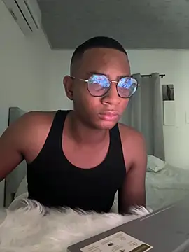 Arwens bell08 online show from 02/16/25, 04:09