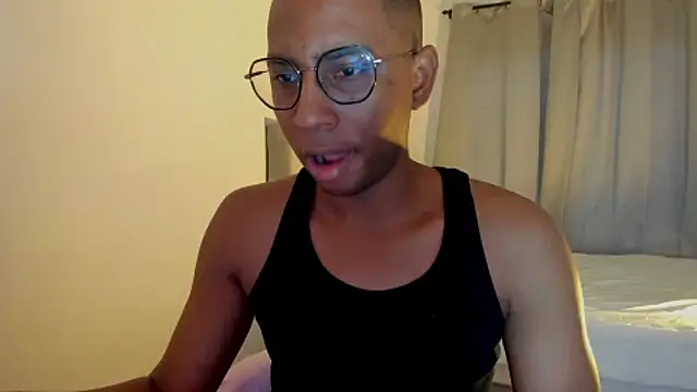 Arwens bell08 online show from 09/17/25, 02:08