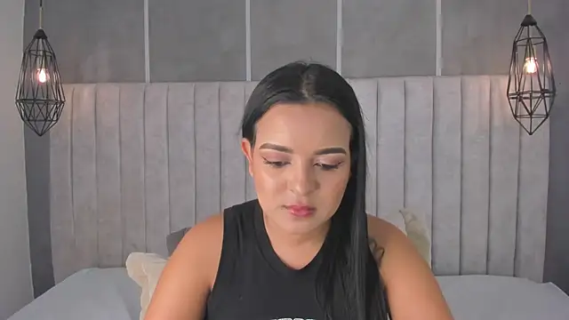 lea gray online show from 03/04/25, 07:22