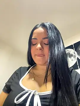 lea gray online show from 11/11/25, 05:35