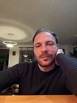 Adventurehotman online show from 03/02/25, 11:42