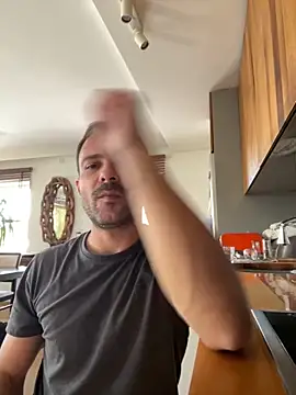 Adventurehotman online show from 09/10/25, 12:27