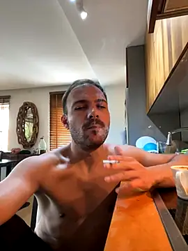 Adventurehotman online show from 10/03/25, 09:28