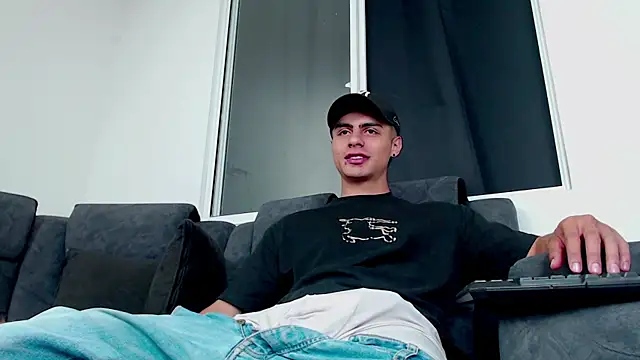 Stiven CL online show from 09/11/25, 01:55