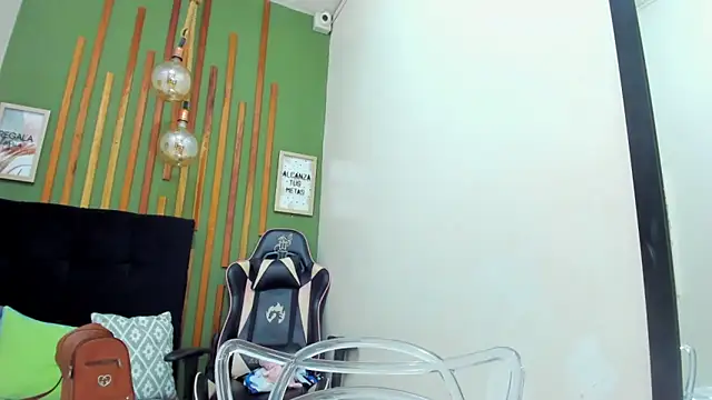 SofiaSexy  online show from 11/29/25, 04:04