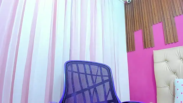 SofiaSexy  online show from 12/14/25, 12:21