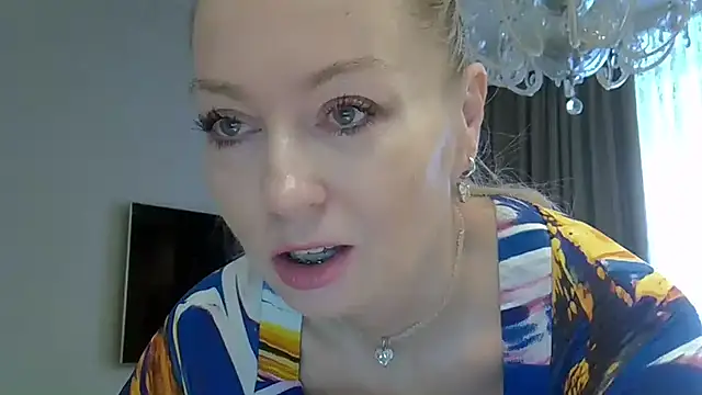 Snapshot of ZarinaSwift chatting on 01/24/25, 04:16 ZarinaSwift online show from 01/24/25, 04:16