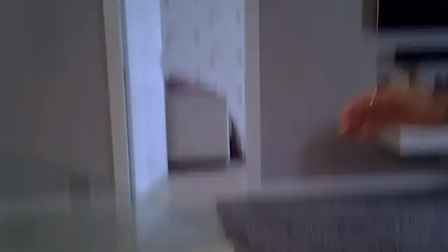 Snapshot of ZarinaSwift chatting on 09/23/25, 04:37 ZarinaSwift online show from 09/23/25, 04:37