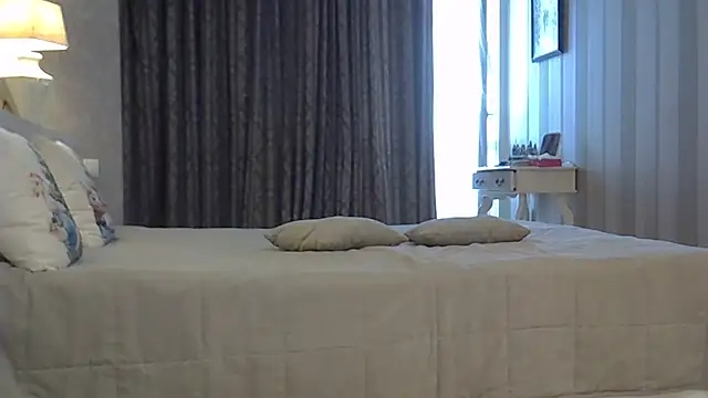 Snapshot of ZarinaSwift chatting on 03/10/26, 04:50 ZarinaSwift online show from 03/10/26, 04:50