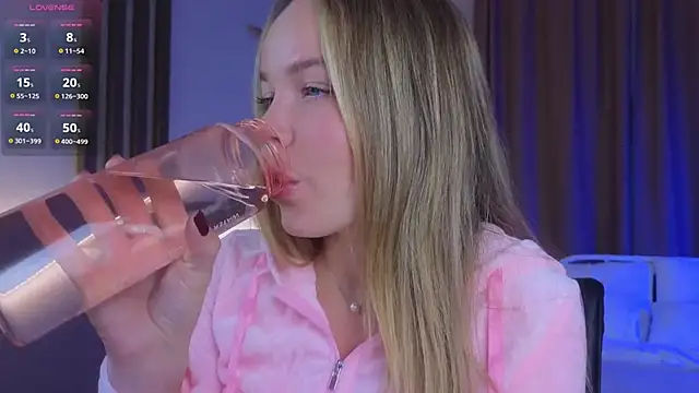 milly shy online show from 12/02/25, 06:41