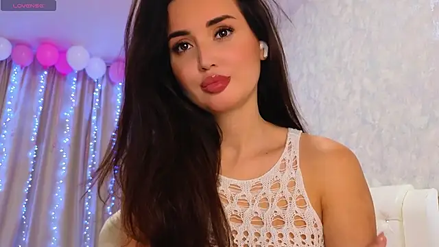 LaraSkinny online show from 12/17/24, 03:06