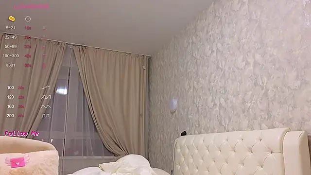 LaraSkinny online show from 02/19/25, 12:22