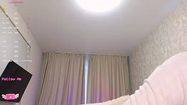 LaraSkinny online show from 11/20/25, 03:07