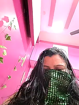 Snapshot of RESHMA_21 chatting on 12/02/25, 05:57 RESHMA 21 online show from 12/02/25, 05:57