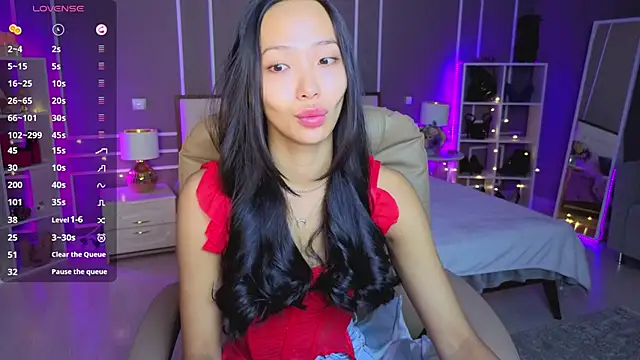 Snapshot of _MIURA_ chatting on 04/03/26, 01:03 MIURA online show from 04/03/26, 01:03