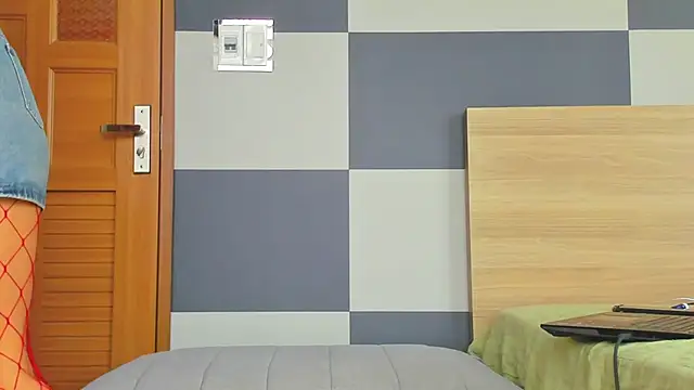 Snapshot of Kiera_Thomas chatting on 01/12/25, 07:00 Kiera Thomas online show from 01/12/25, 07:00