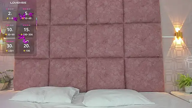 Snapshot of LiaVelez chatting on 04/11/26, 01:26 LiaVelez online show from 04/11/26, 01:26