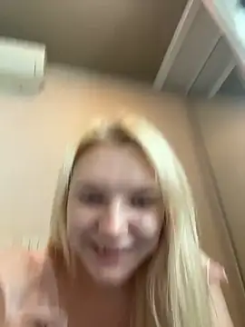 Snapshot of AmmyHot chatting on 04/19/26, 04:12 AmmyHot online show from 04/19/26, 04:12