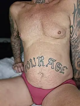 Snapshot of Hotbodyscottie chatting on 07/10/26, 01:54 Hotbodyscottie online show from 07/10/26, 01:54