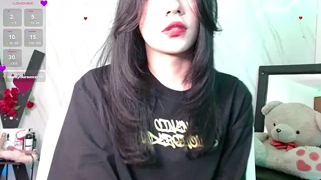 Snapshot of jeimy_garcia chatting on 09/15/25, 12:05 jeimy garcia online show from 09/15/25, 12:05