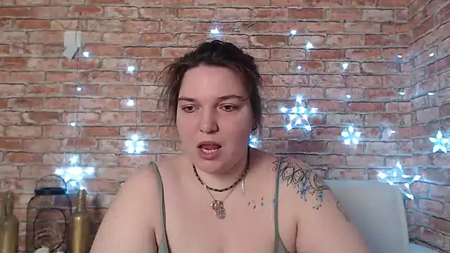 Amelia Kiss  online show from 01/22/25, 12:48