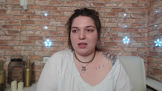 Amelia Kiss  online show from 02/05/25, 06:46