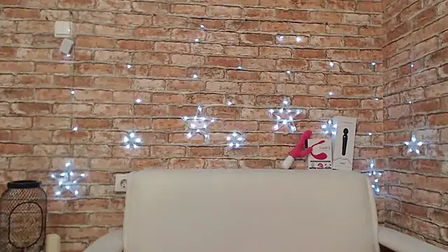 Amelia Kiss  online show from 12/18/25, 12:38