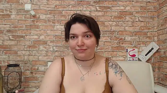 Amelia Kiss  online show from 03/10/26, 12:59