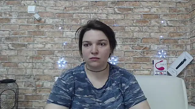 Snapshot of Amelia_Kiss_ chatting on 04/20/26, 12:57 Amelia Kiss online show from 04/20/26, 12:57