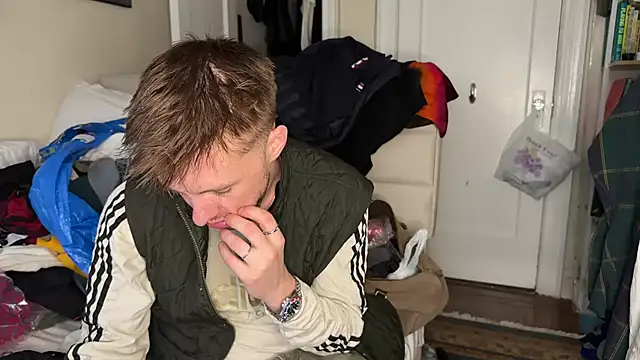 Snapshot of CupidZass chatting on 02/27/25, 01:38 CupidZass online show from 02/27/25, 01:38