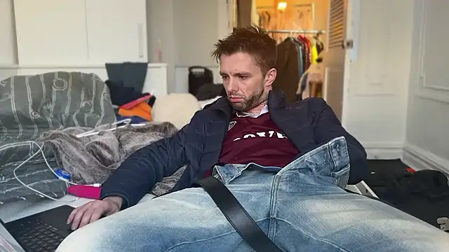 Snapshot of CupidZass chatting on 12/04/25, 06:27 CupidZass online show from 12/04/25, 06:27