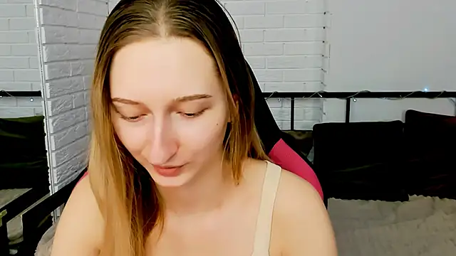  Ri na  online show from 12/22/24, 12:49