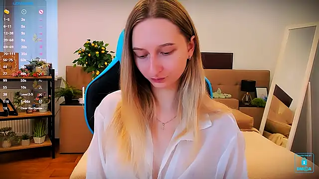  Ri na  online show from 10/28/25, 06:28