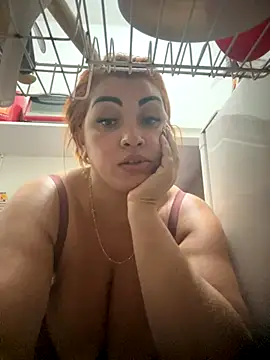 Snapshot of Bruninhaa34 chatting on 11/20/25, 05:23 Bruninhaa34 online show from 11/20/25, 05:23