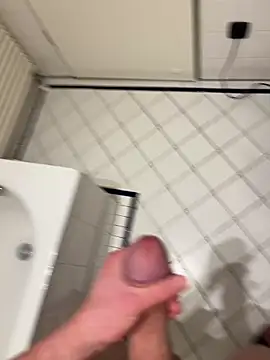 Lucasbwc69 online show from 12/30/24, 08:15