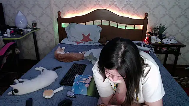 Snapshot of FelvivalKitty chatting on 01/05/25, 12:09 FelvivalKitty online show from 01/05/25, 12:09