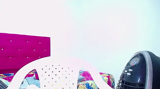 Snapshot of candy_dustano691 chatting on 01/07/25, 10:19 candy dustano691 online show from 01/07/25, 10:19