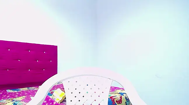 Snapshot of candy_dustano691 chatting on 01/25/25, 11:22 candy dustano691 online show from 01/25/25, 11:22