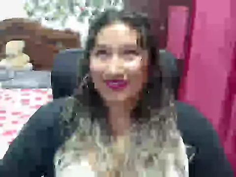 Snapshot of EmilyLove1014 chatting on 01/08/25, 02:57 EmilyLove1014 online show from 01/08/25, 02:57