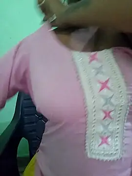 Snapshot of Kavita_ji chatting on 04/11/26, 03:33 Kavita ji online show from 04/11/26, 03:33