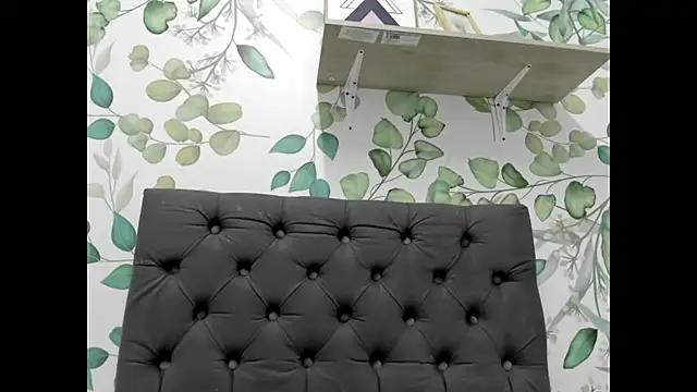 atilanadiaz7 online show from 12/14/24, 11:50