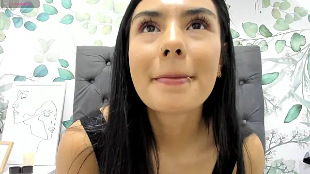 atilanadiaz7 online show from 01/17/25, 04:47