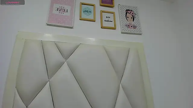 atilanadiaz7 online show from 02/12/26, 06:03