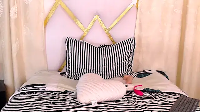 InkedSabrina online show from 01/17/25, 06:54