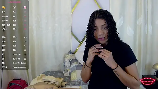 Snapshot of InkedSabrina chatting on 03/01/25, 01:11 InkedSabrina online show from 03/01/25, 01:11